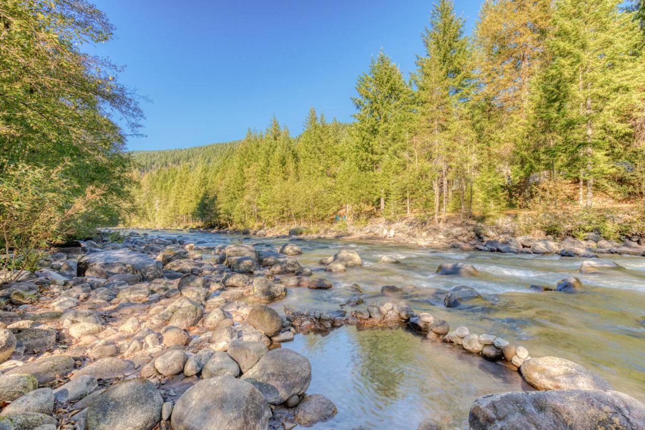 Villa Stone'S Throw Welches Esterno foto